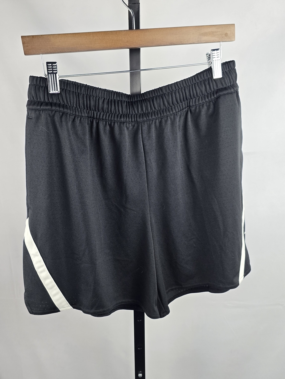 NWT Adidas Women's Select Basketball Shorts Size Medium